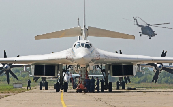 Минобороны ответило на сообщения о перехвате российских Ту-160