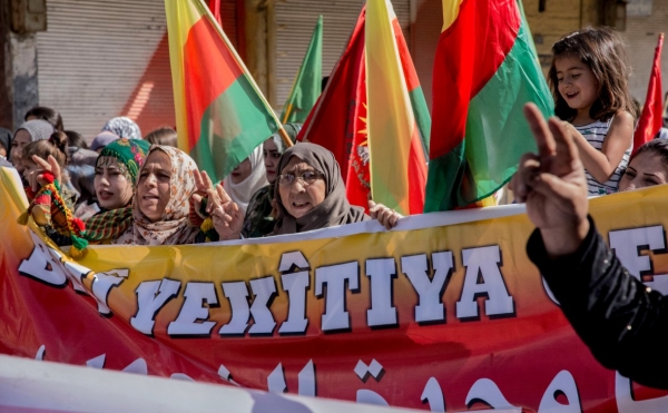 Курды напрямую обвинили США в сдаче их позиций Турции