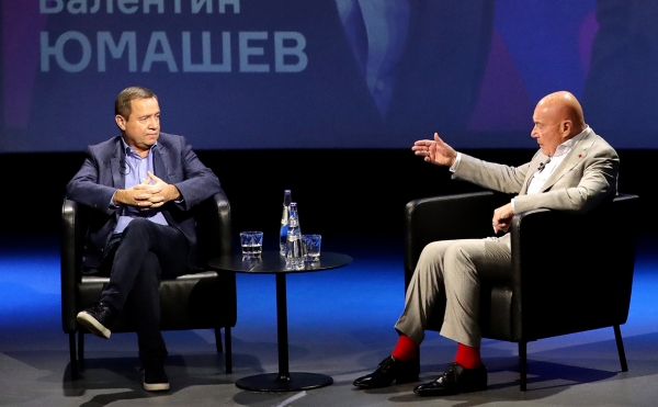 Юмашев рассказал о разговоре с Путиным о слежке за Явлинским