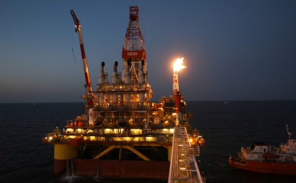 Прогноз на 2020 год: сколько будут стоить нефть и рубль