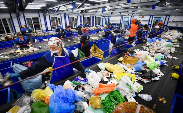 Эксперты предложили создать в России пункты компостирования отходов