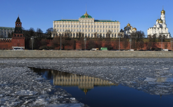 СМИ назвали тезисы Кремля для «агитации» за поправки в Конституцию