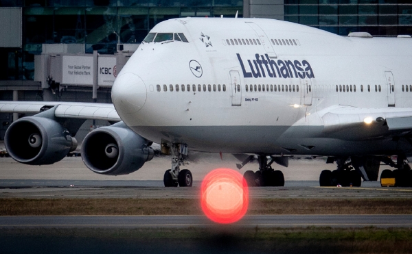Lufthansa 2020 решила сократить программу полетов на 50% из-за коронавируса