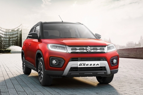 Кроссовер Suzuki Vitara Brezza сменил дизель на бензин и обзавелся новым «автоматом»